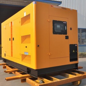 上柴200KW低噪音式柴油发电机组